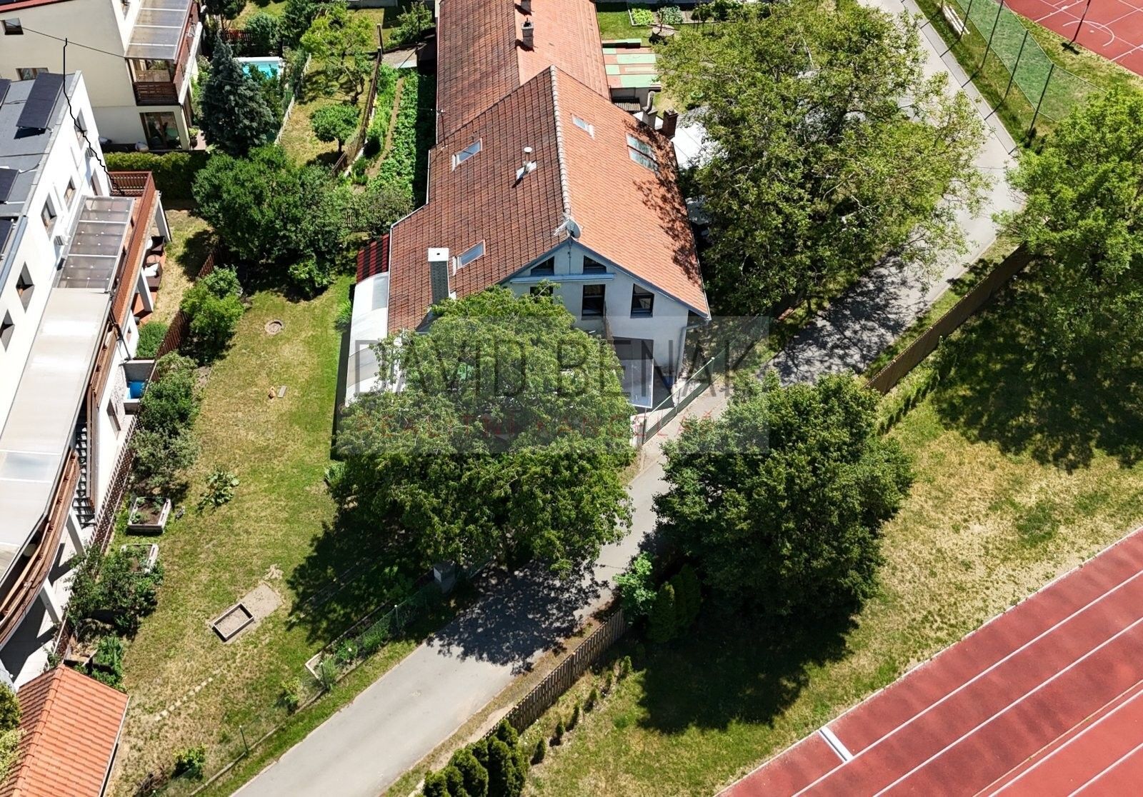 Prodej domu 160 m² - foto 1
