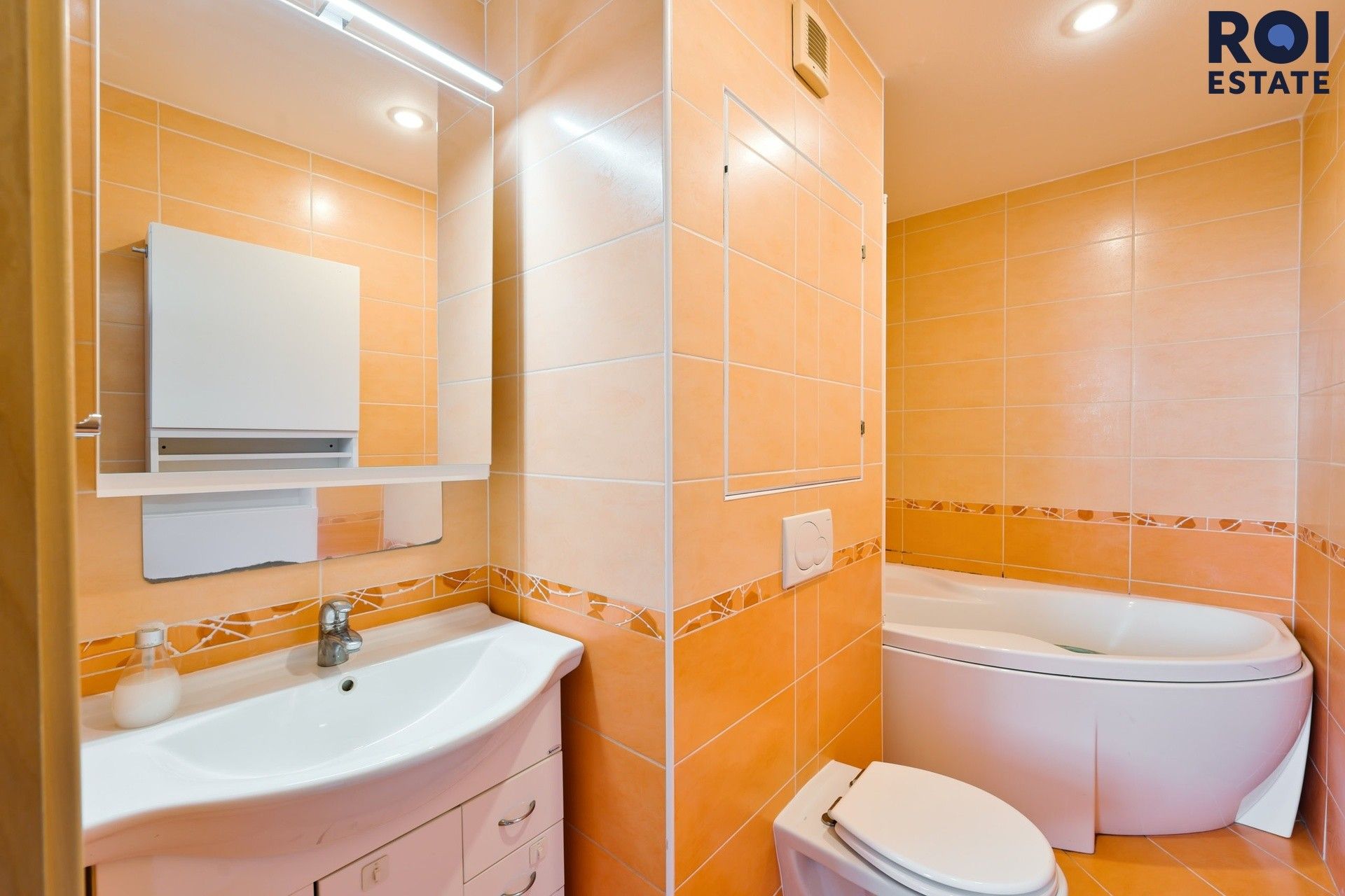 Pronájem bytu 2+1 64 m² - foto 16