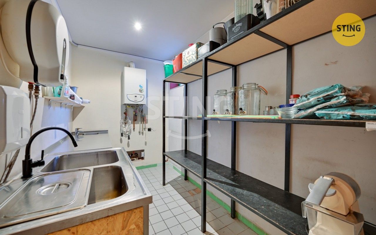 Pronájem komerčního prostoru 240 m² - foto 23
