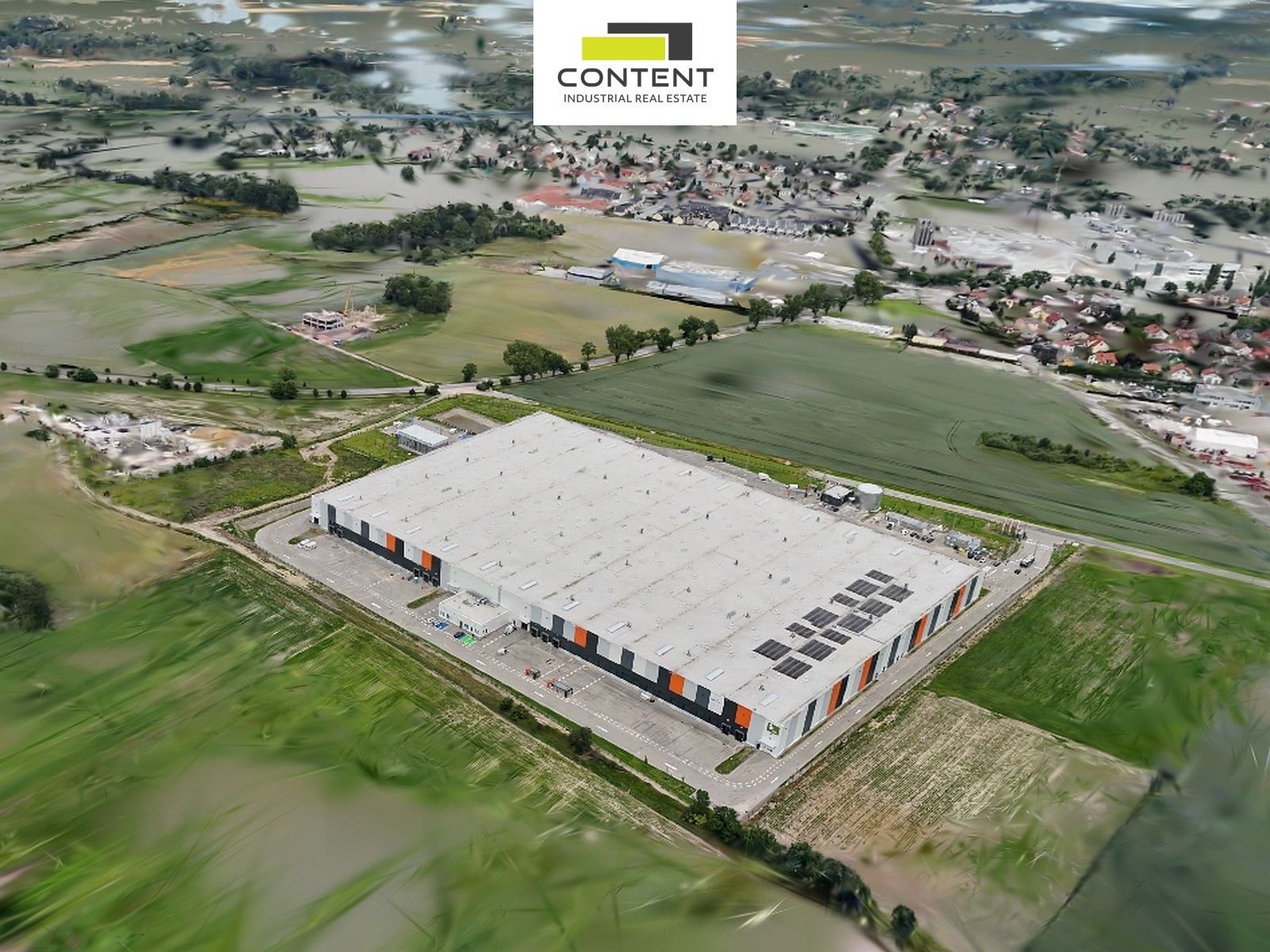 Pronájem komerčního prostoru 11000 m² - foto 10