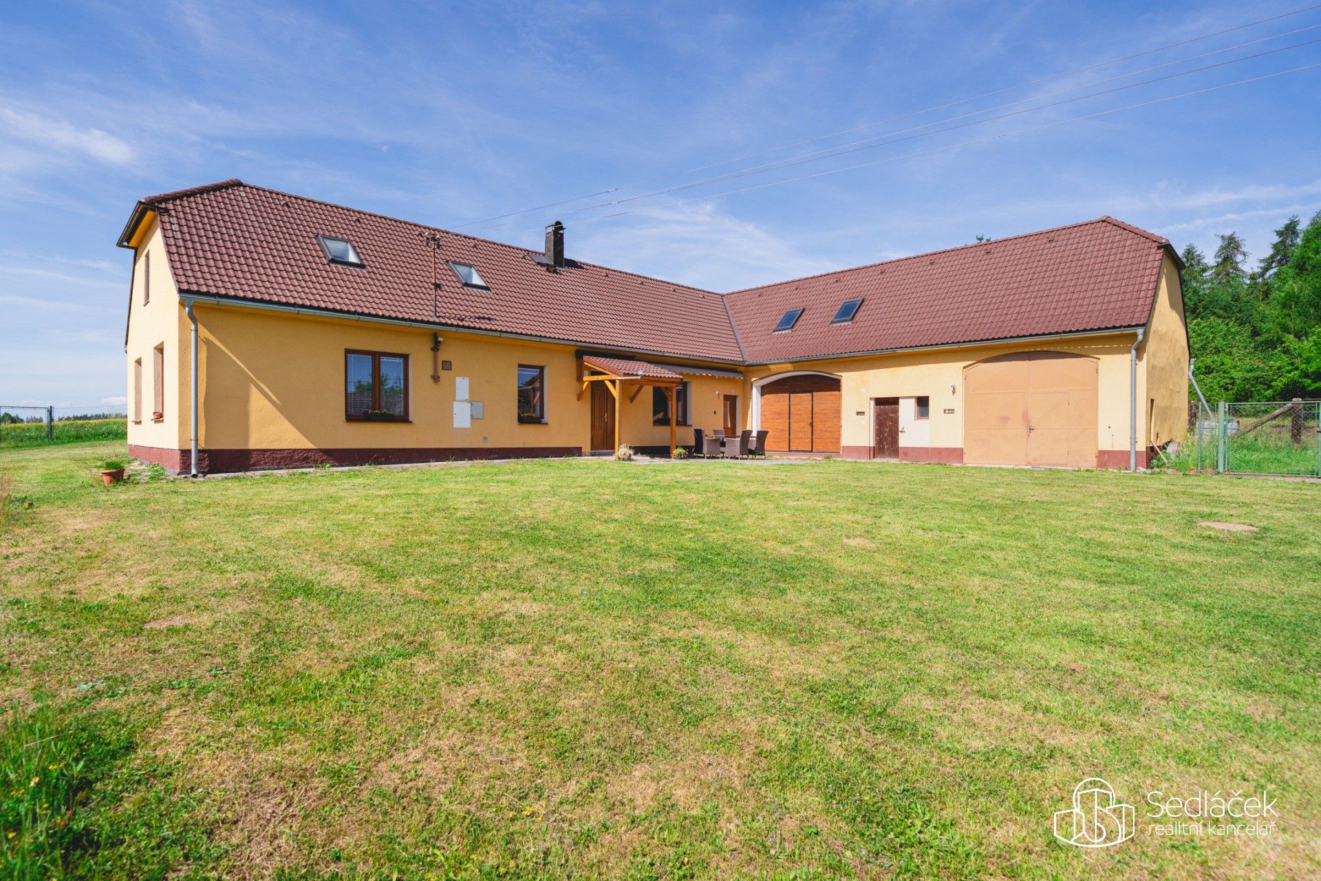 Prodej domu 290 m² - foto 2