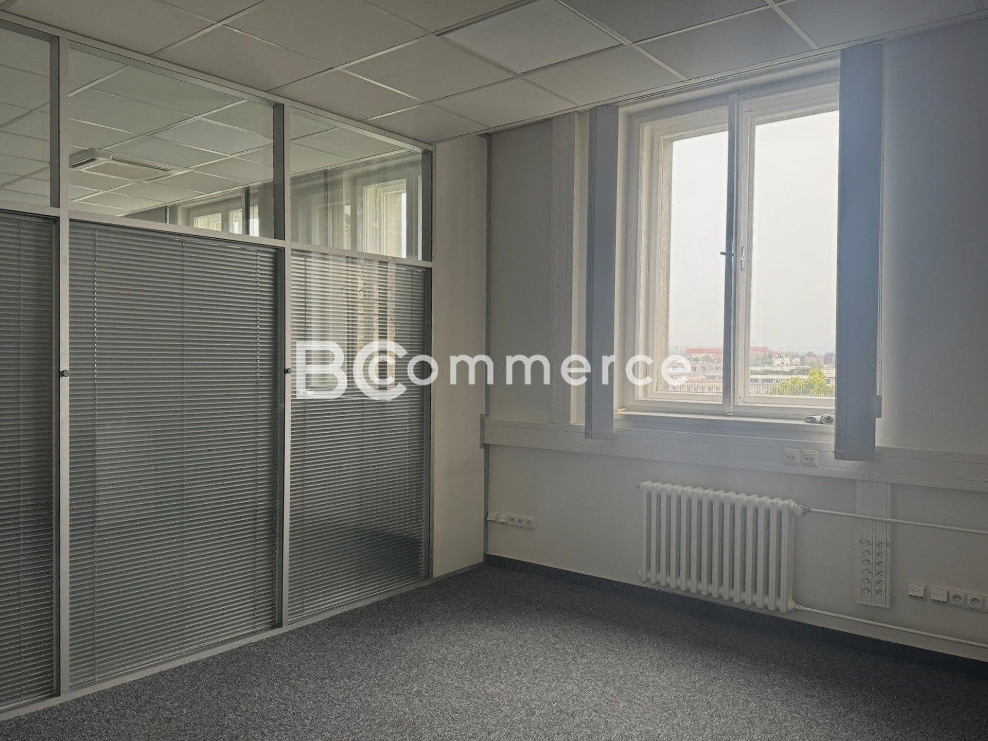Pronájem komerčního prostoru 155 m² - foto 8