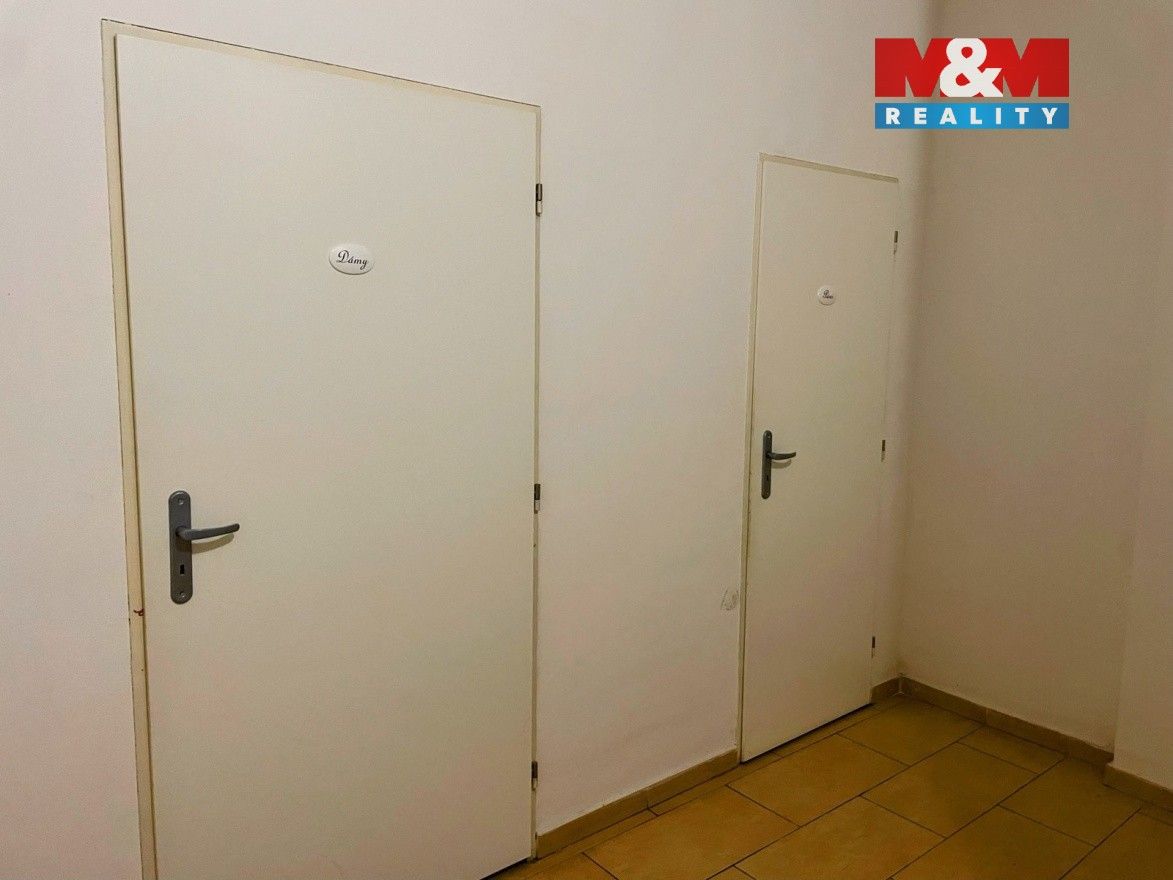 Pronájem komerčního prostoru 140 m² - foto 5
