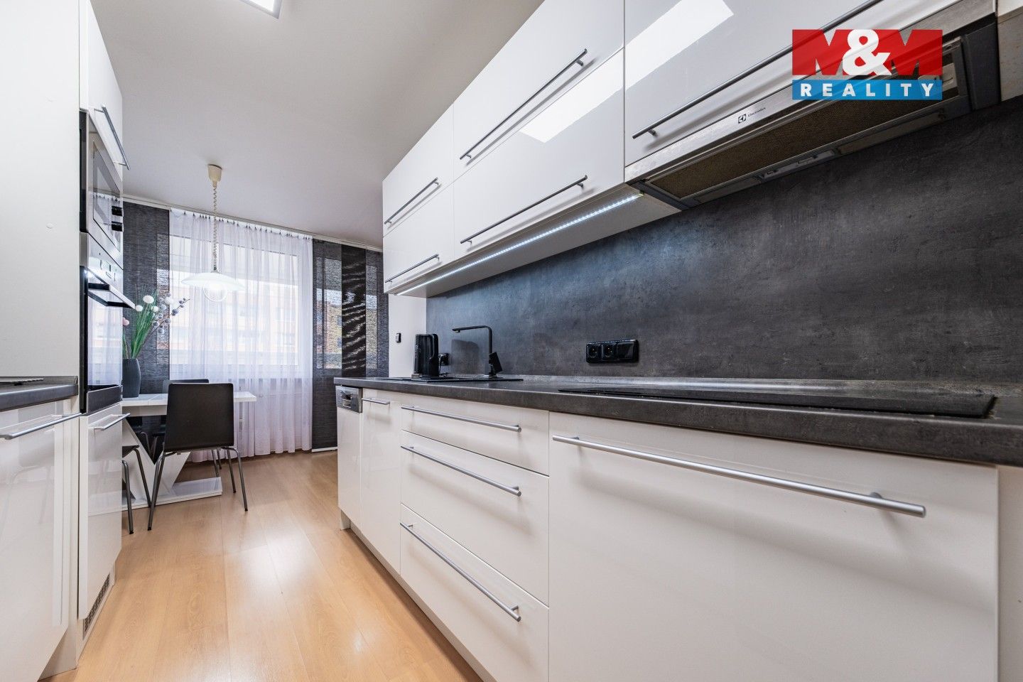 Prodej bytu 3+1 74 m² - foto 2