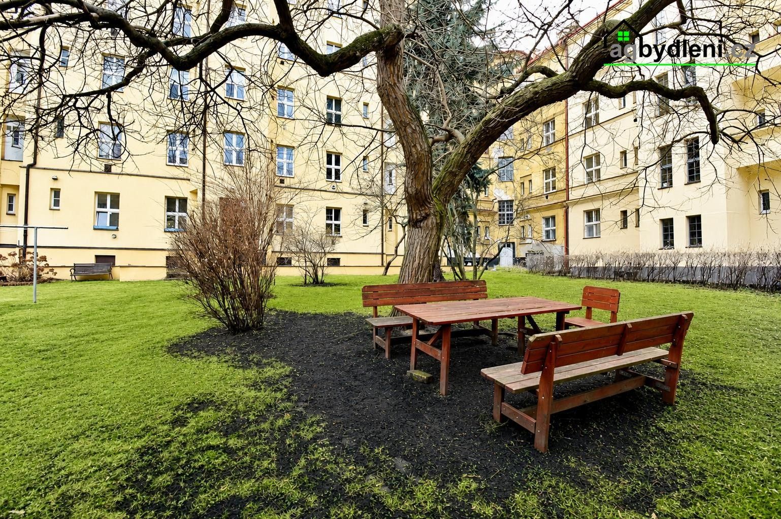 Pronájem bytu 2+kk 44 m² - foto 10