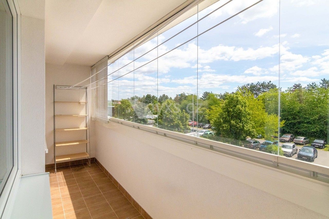 Pronájem bytu 3+1 74 m² - foto 5