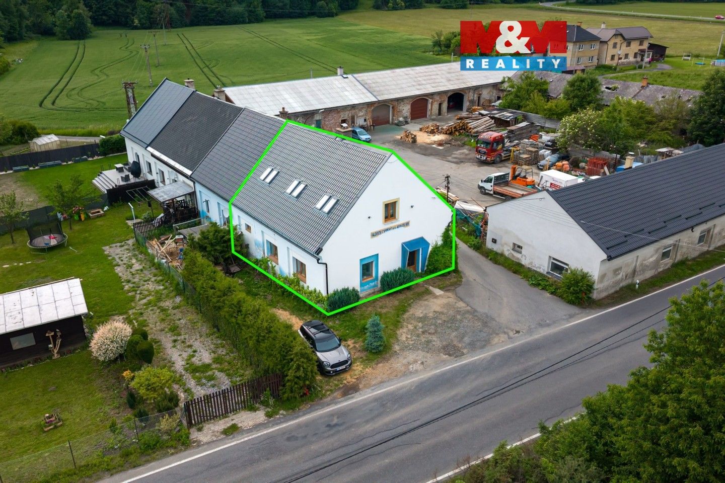 Prodej domu 210 m² - foto 1