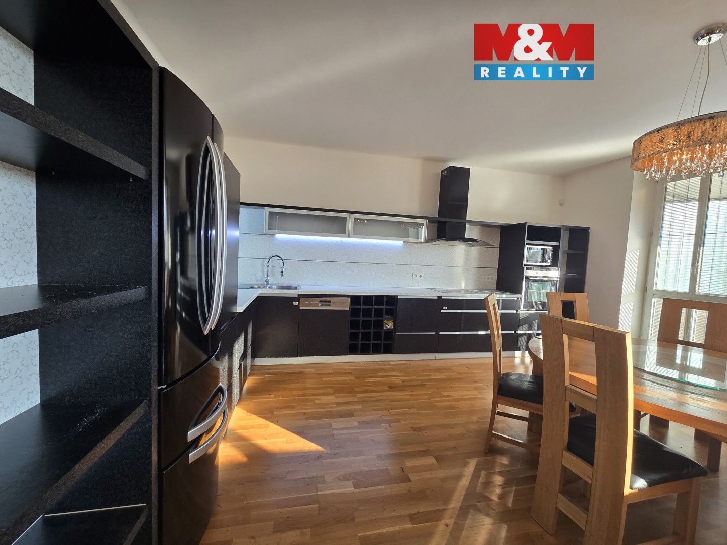 Pronájem bytu 4+kk 150 m² - foto 1