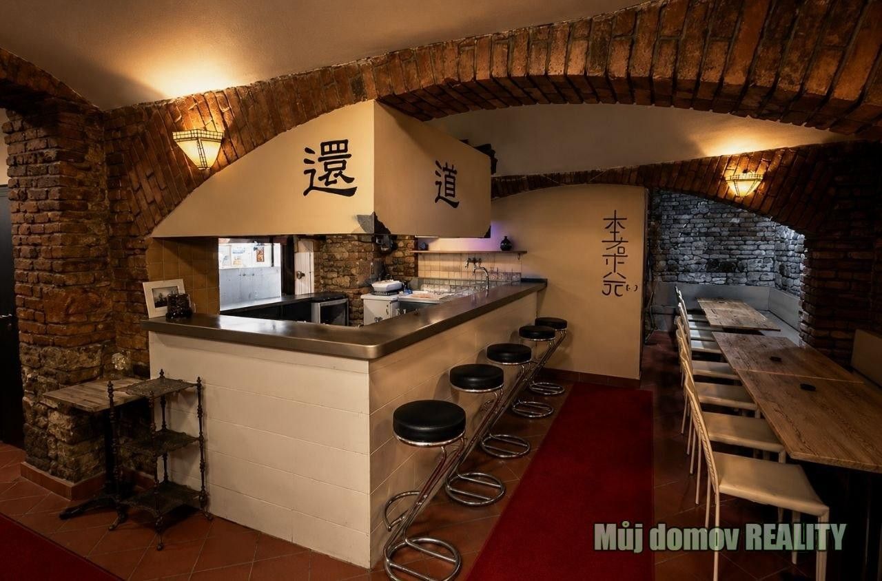 Pronájem nemovitosti 80 m² - foto 1