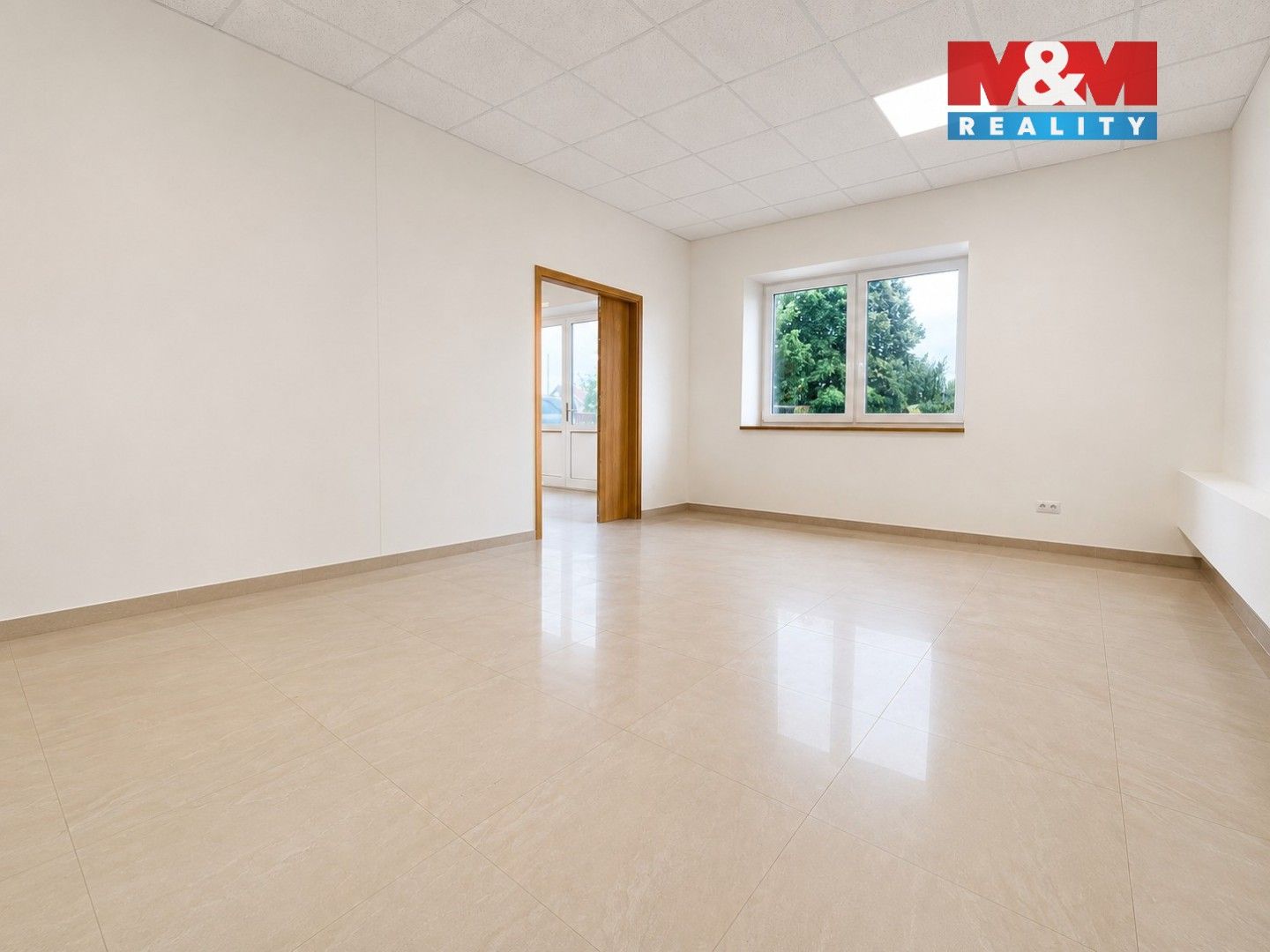 Pronájem komerčního prostoru 190 m² - foto 4