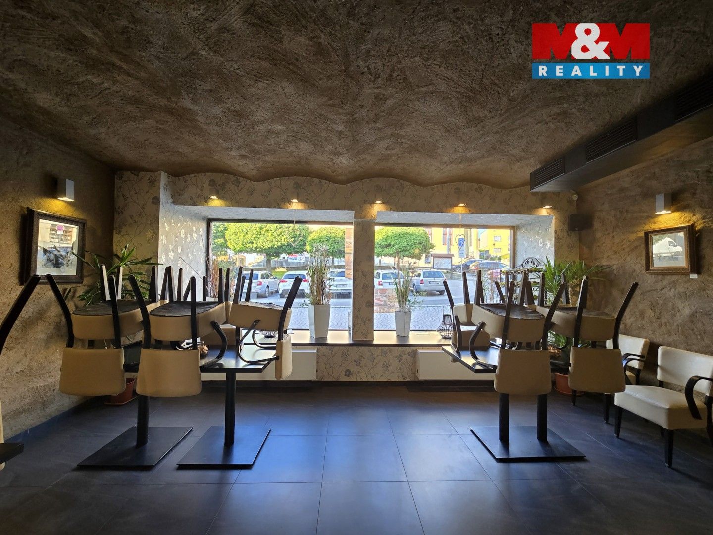Pronájem komerčního prostoru 210 m² - foto 10
