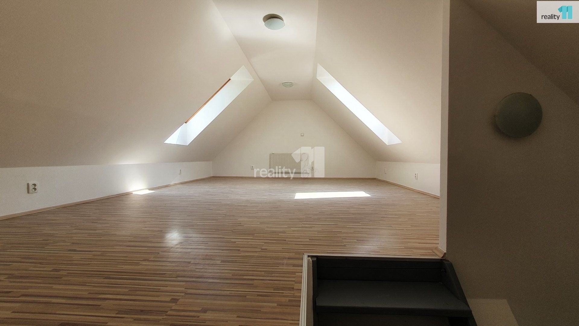 Pronájem bytu 2+kk 64 m² - foto 10