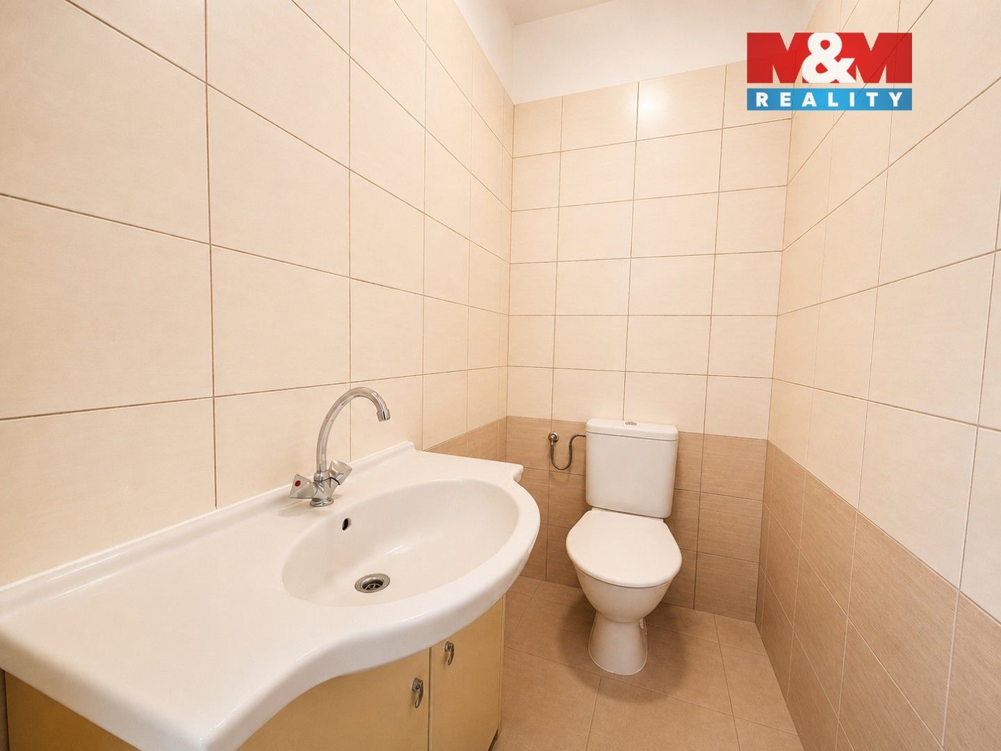 Pronájem komerčního prostoru 24 m² - foto 4