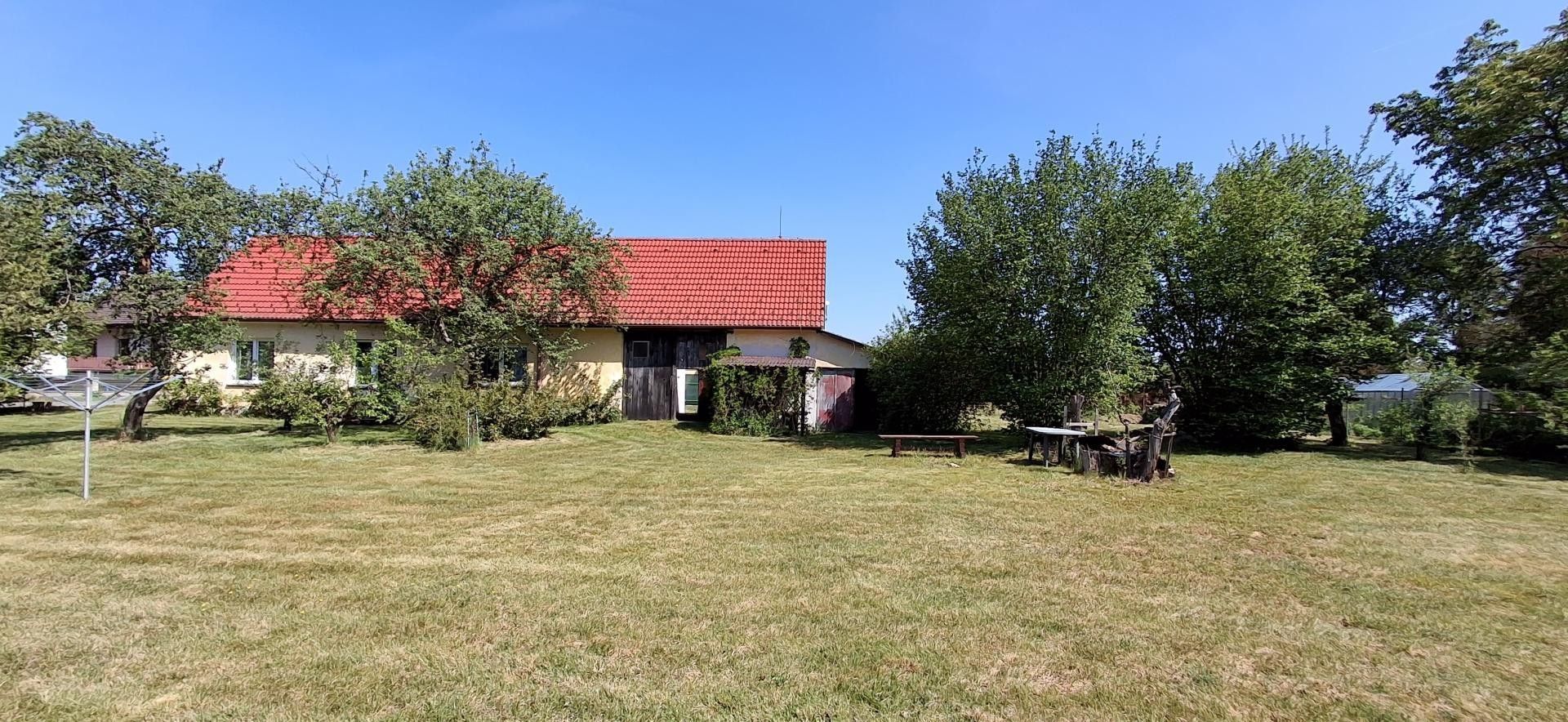 Prodej domu 140 m² - foto 1