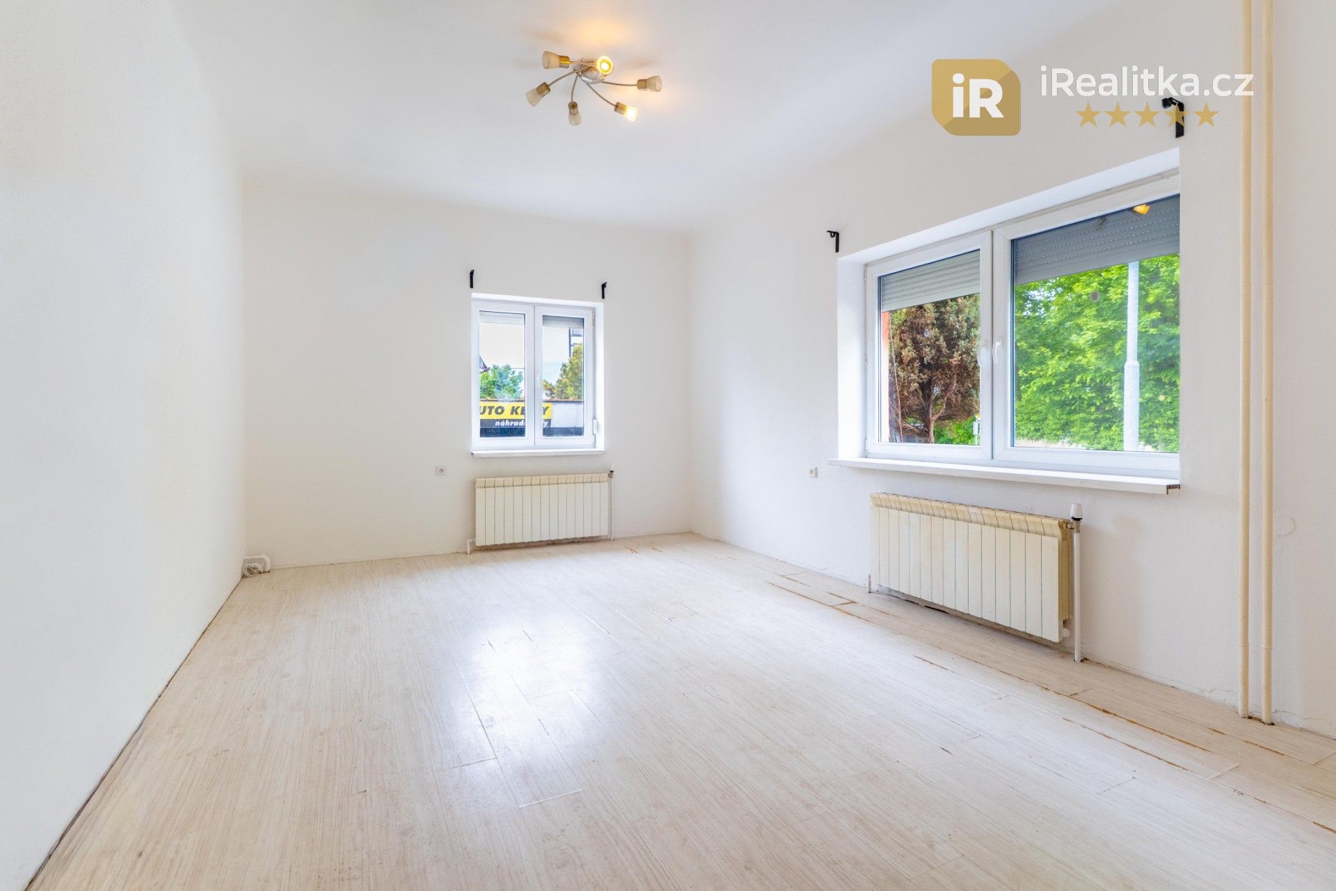 Prodej komerčního prostoru 917 m² - foto 9