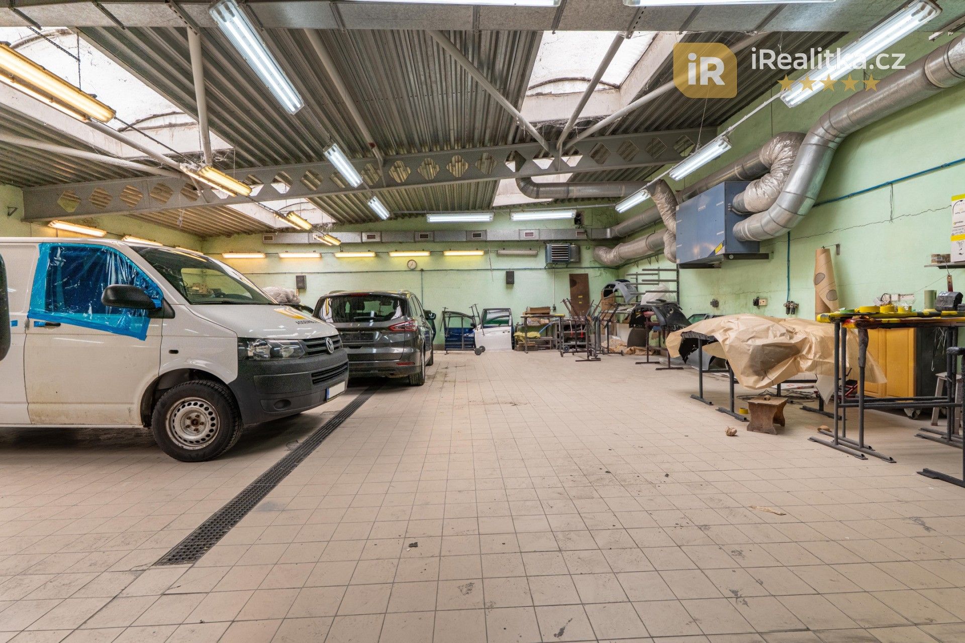 Prodej komerčního prostoru 917 m² - foto 44