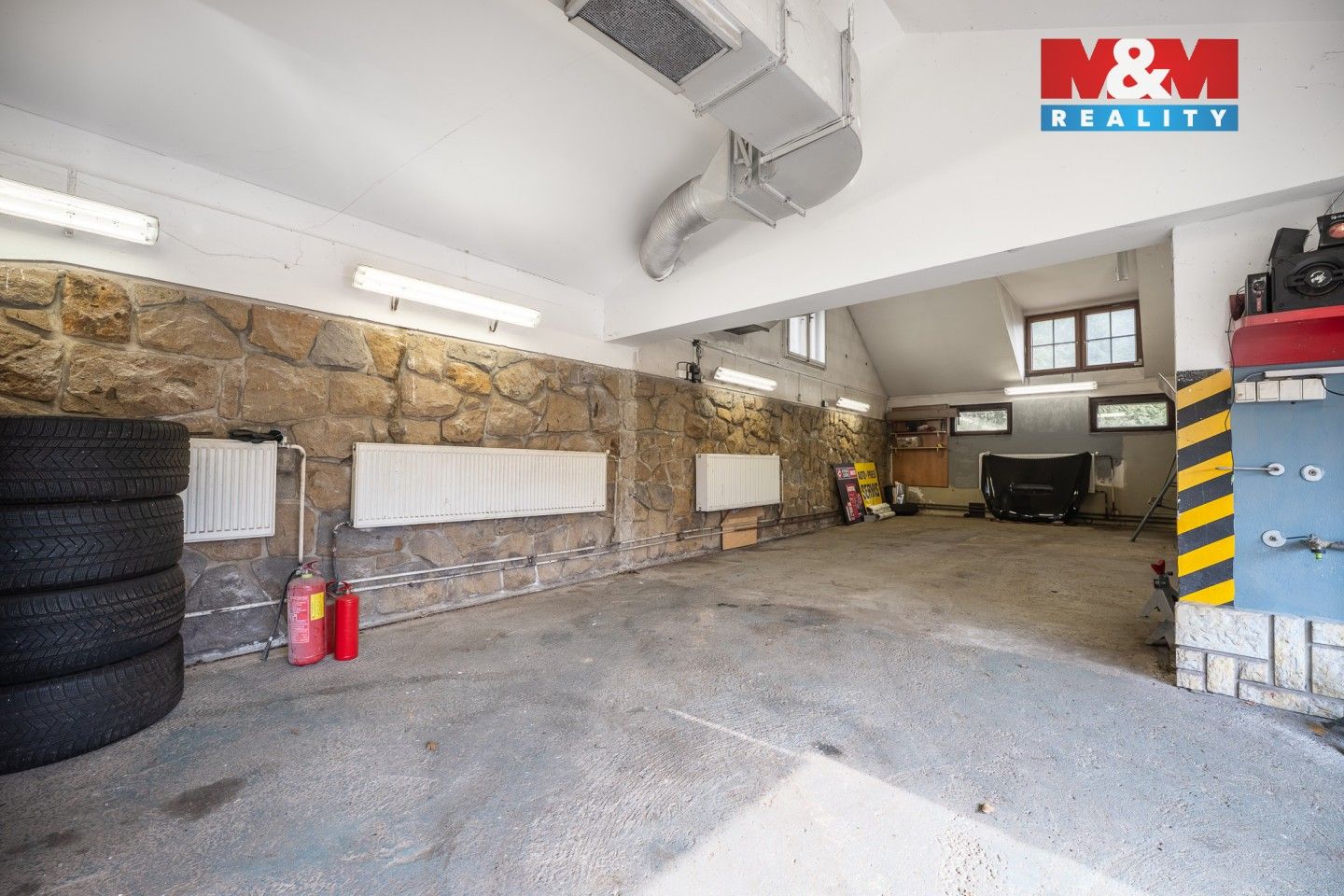 Prodej komerčního prostoru 240 m² - foto 5