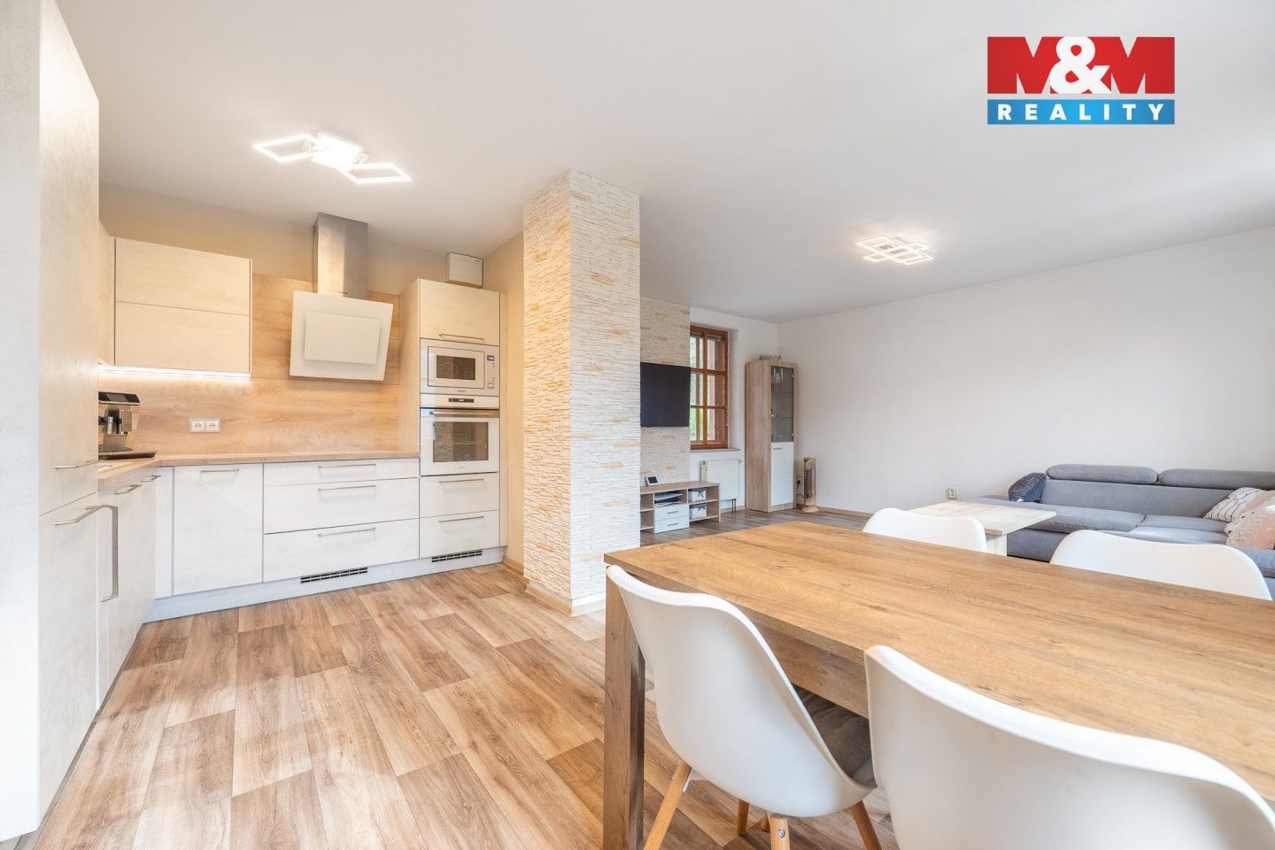 Prodej komerčního prostoru 240 m² - foto 10