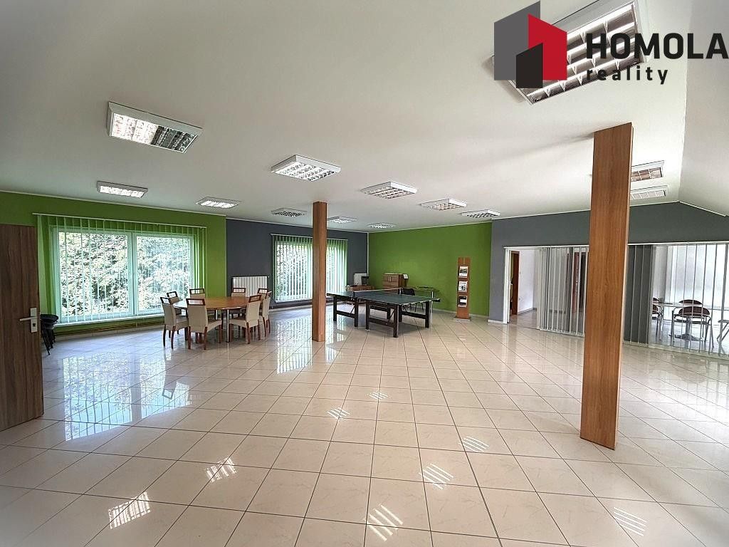 Pronájem komerčního prostoru 96 m² - foto 1