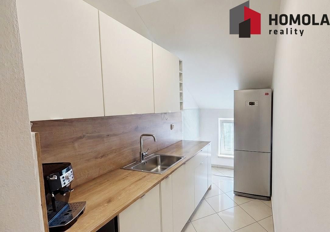 Pronájem komerčního prostoru 96 m² - foto 8
