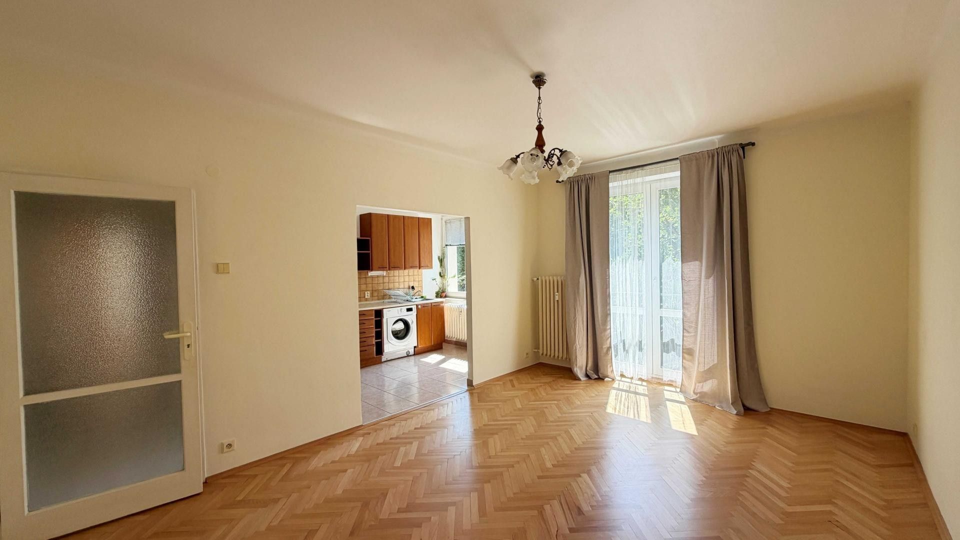 Pronájem bytu 2+1 53 m² - foto 2