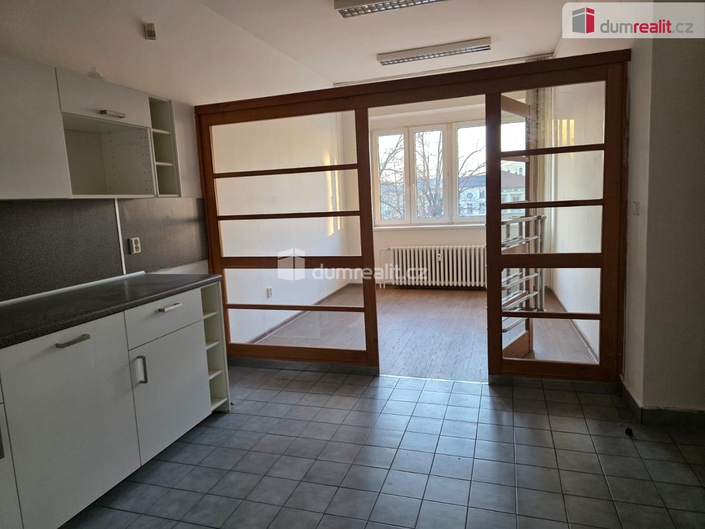 Pronájem komerčního prostoru 250 m² - foto 3