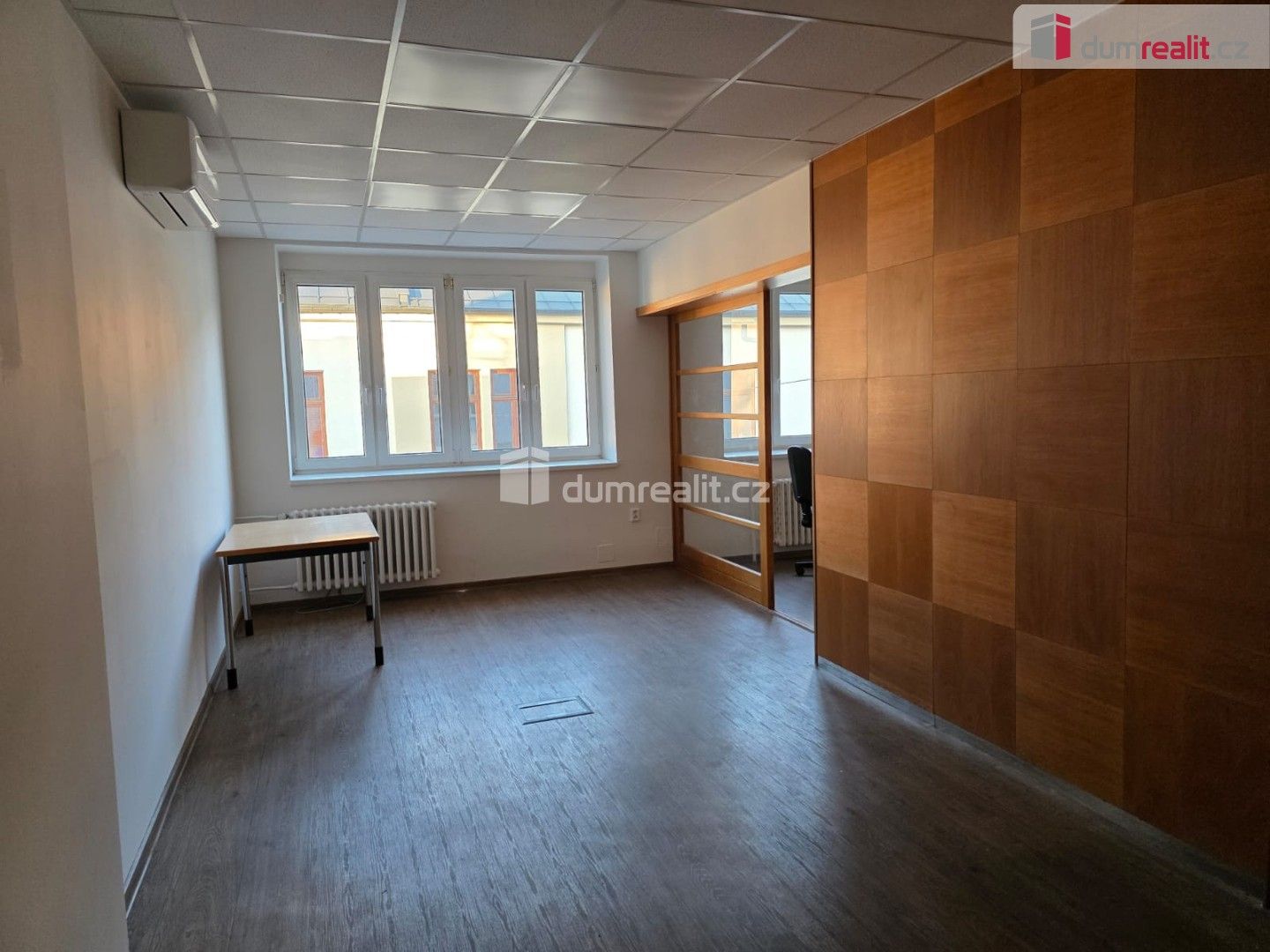 Pronájem komerčního prostoru 250 m² - foto 7