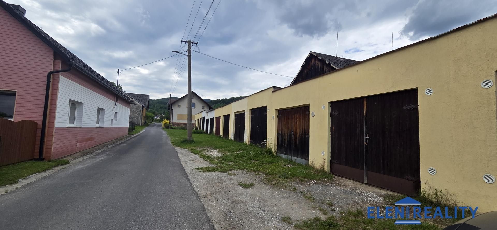 Prodej nemovitosti 22 m² - foto 2