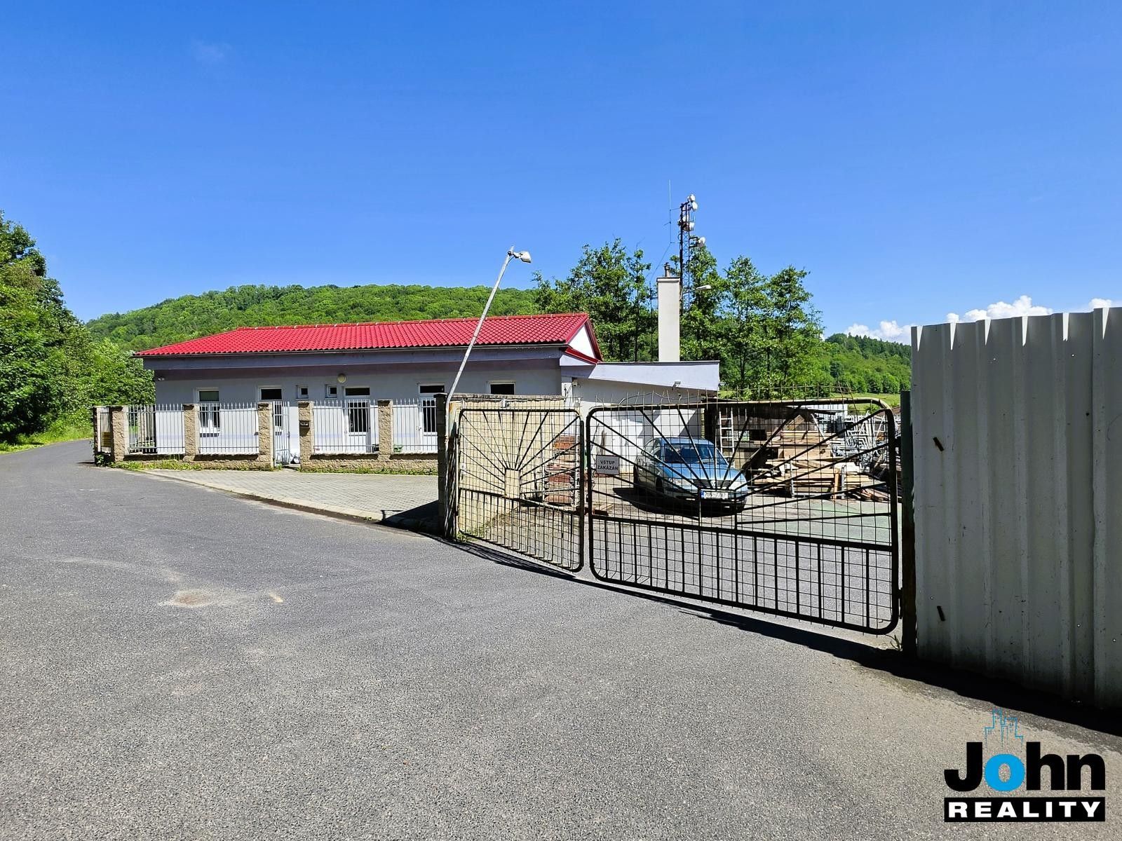 Prodej komerčního prostoru 2140 m² - foto 2
