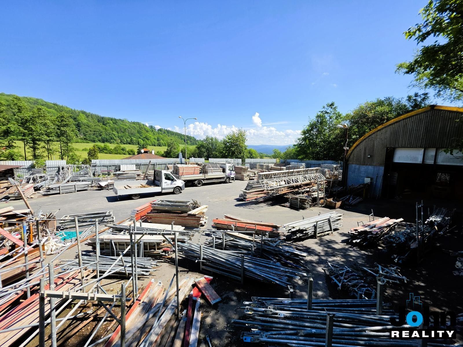 Prodej komerčního prostoru 2140 m² - foto 10