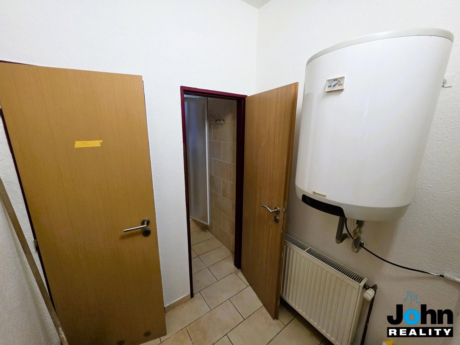Prodej komerčního prostoru 2140 m² - foto 18