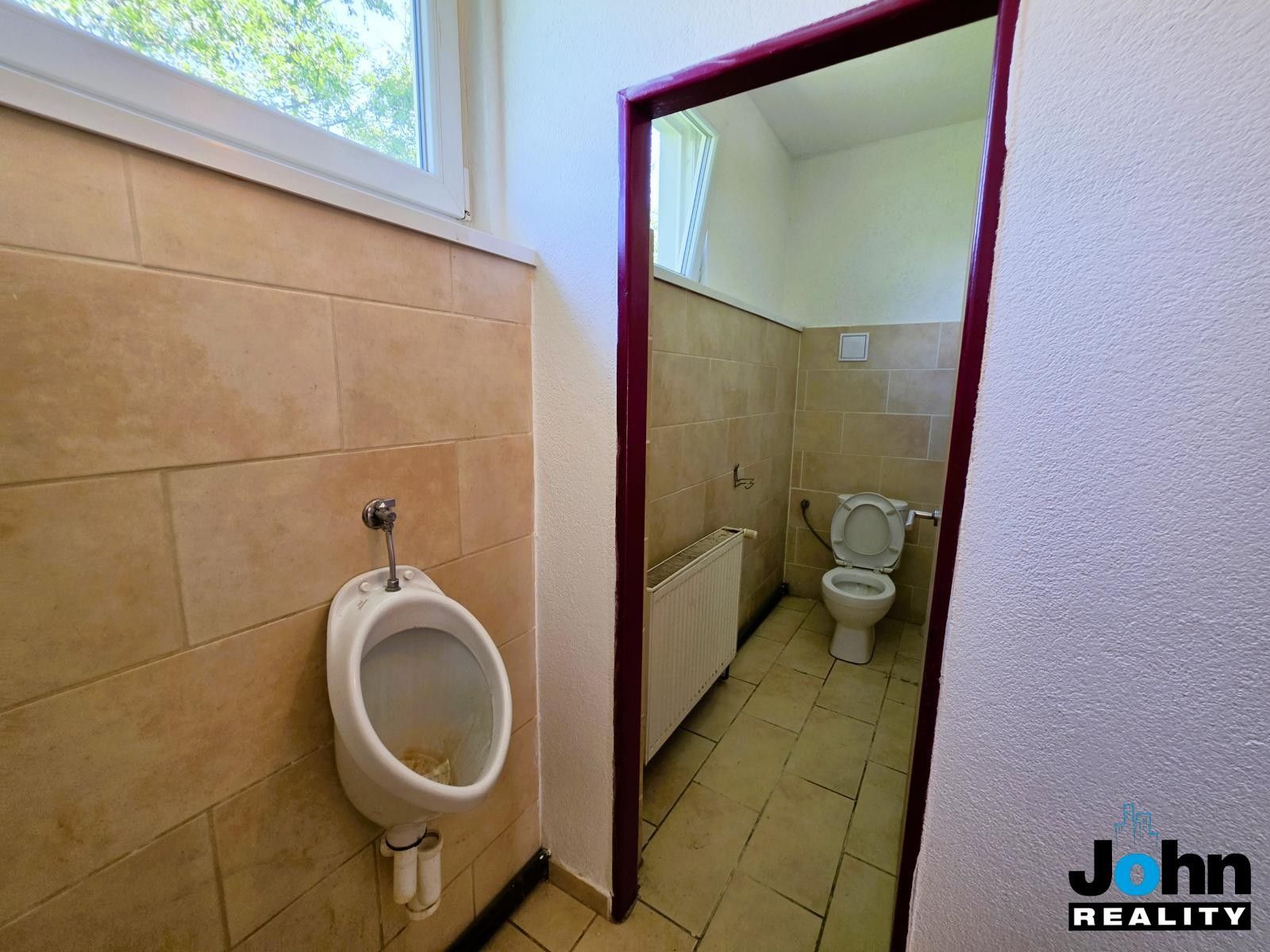 Prodej komerčního prostoru 2140 m² - foto 21