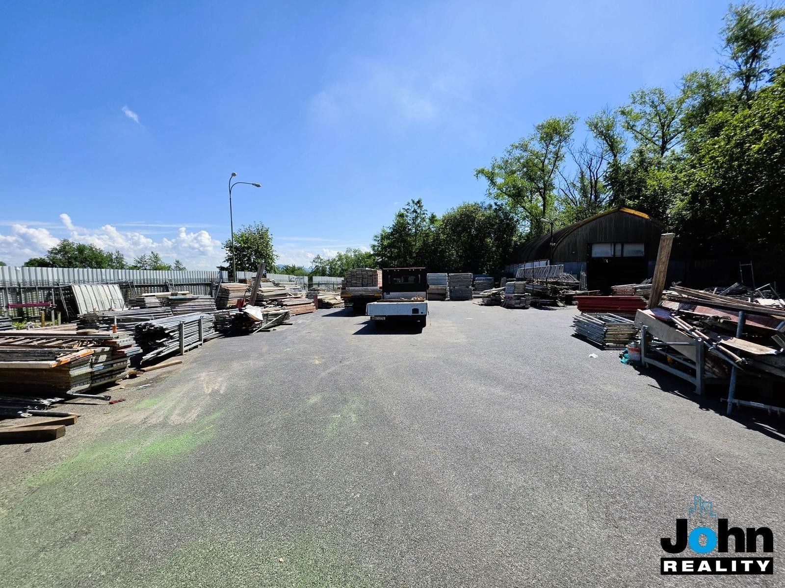 Prodej komerčního prostoru 2140 m² - foto 22