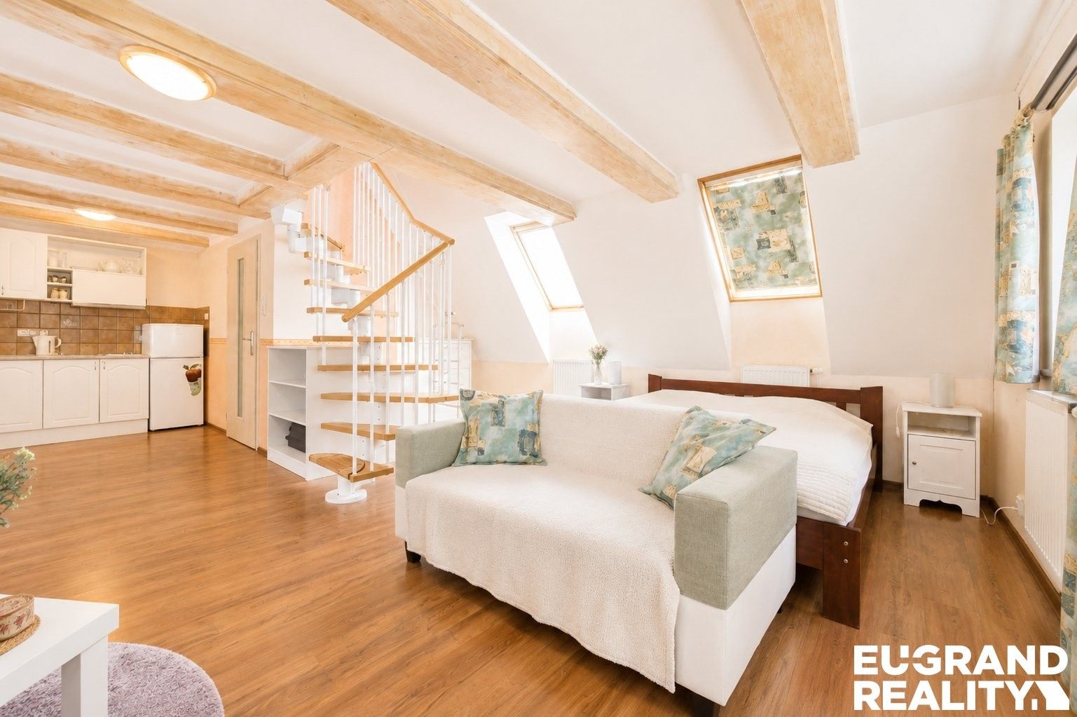 Prodej komerčního prostoru 271 m² - foto 5