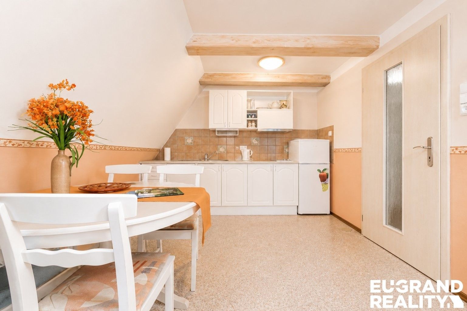 Prodej komerčního prostoru 271 m² - foto 8