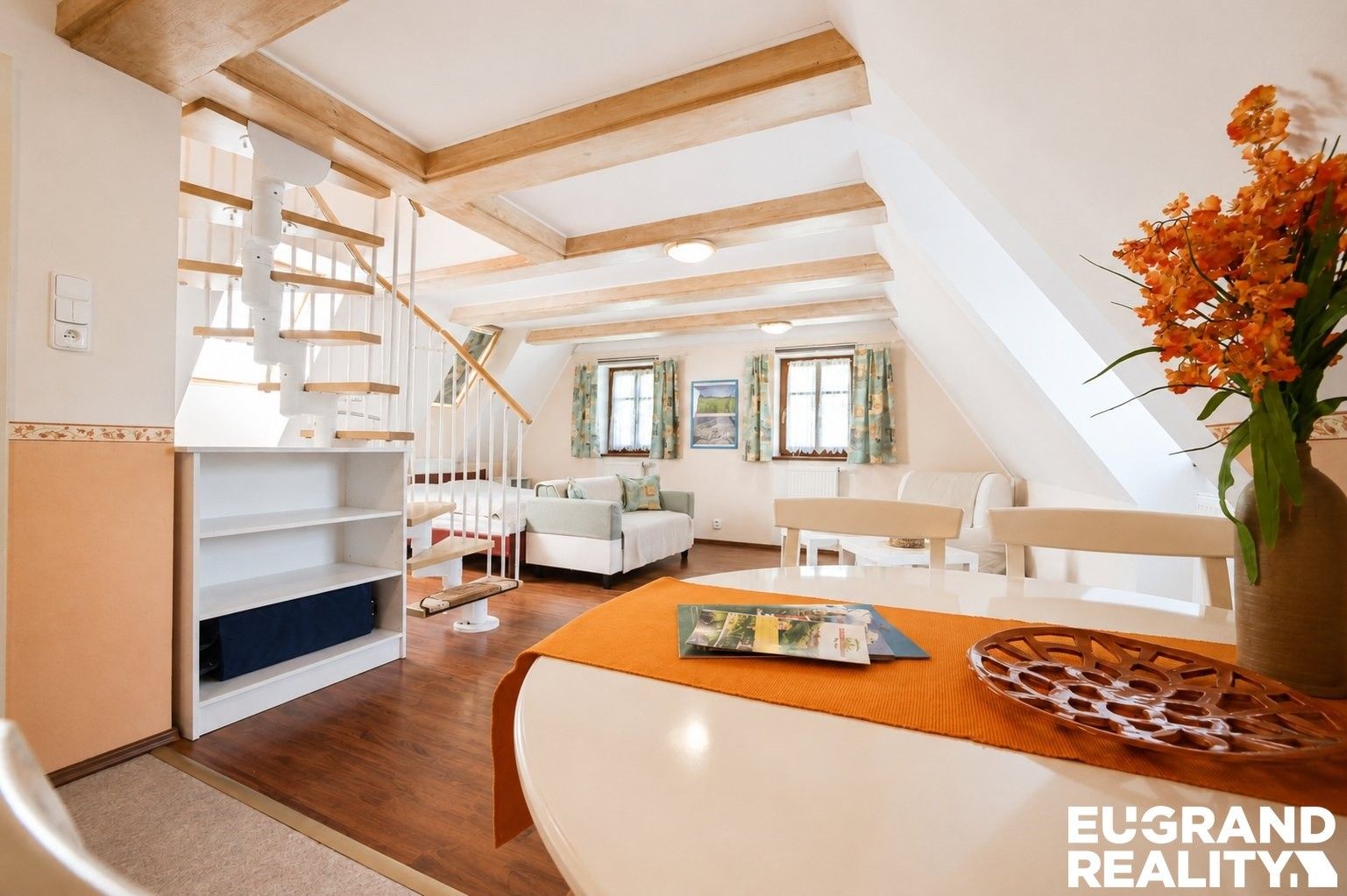 Prodej komerčního prostoru 271 m² - foto 9