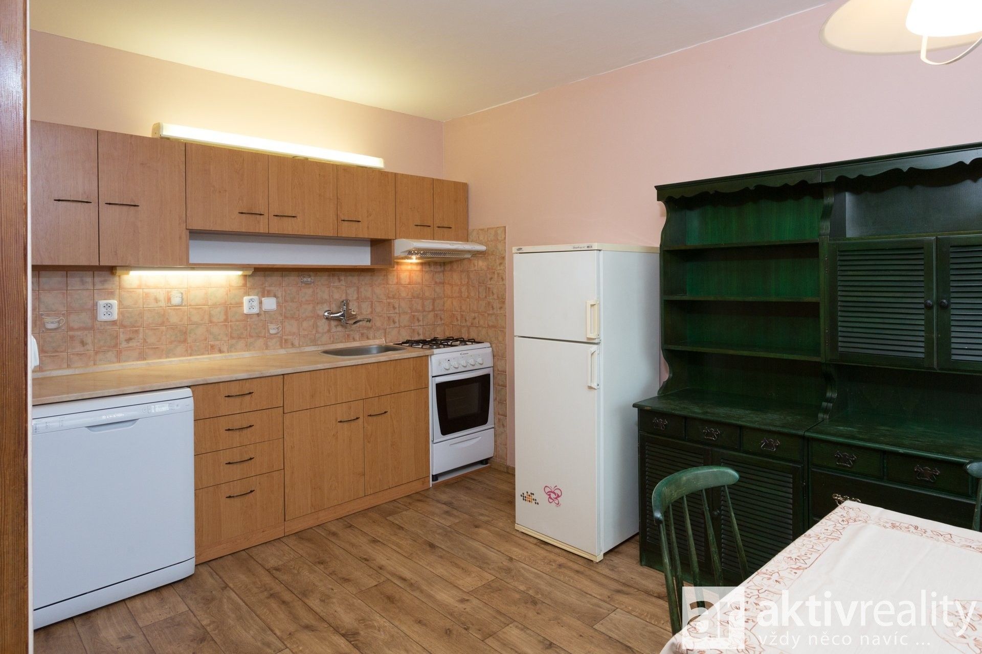 Pronájem bytu 3+1 72 m² - foto 3
