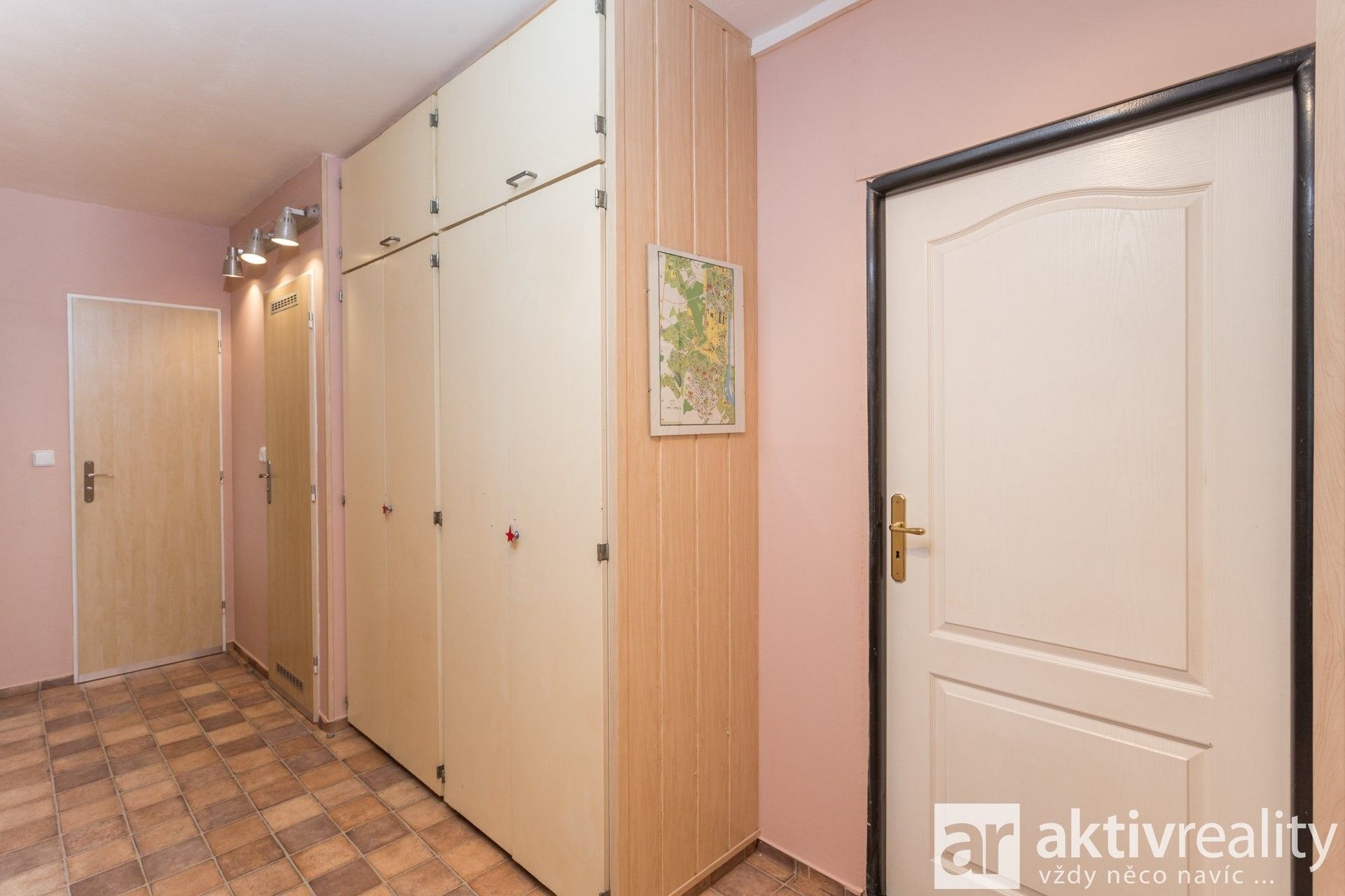Pronájem bytu 3+1 72 m² - foto 14