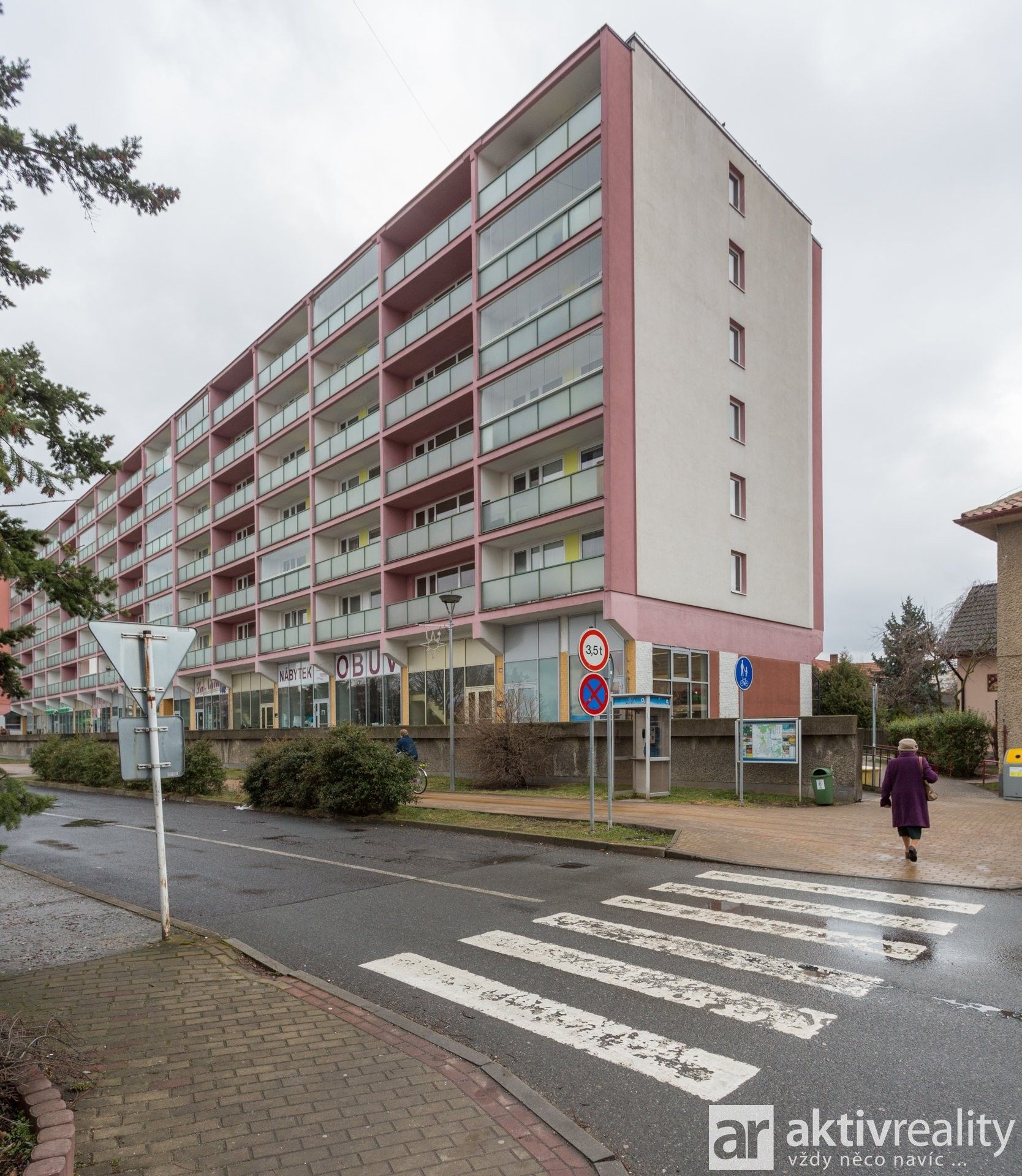 Pronájem bytu 3+1 72 m² - foto 21