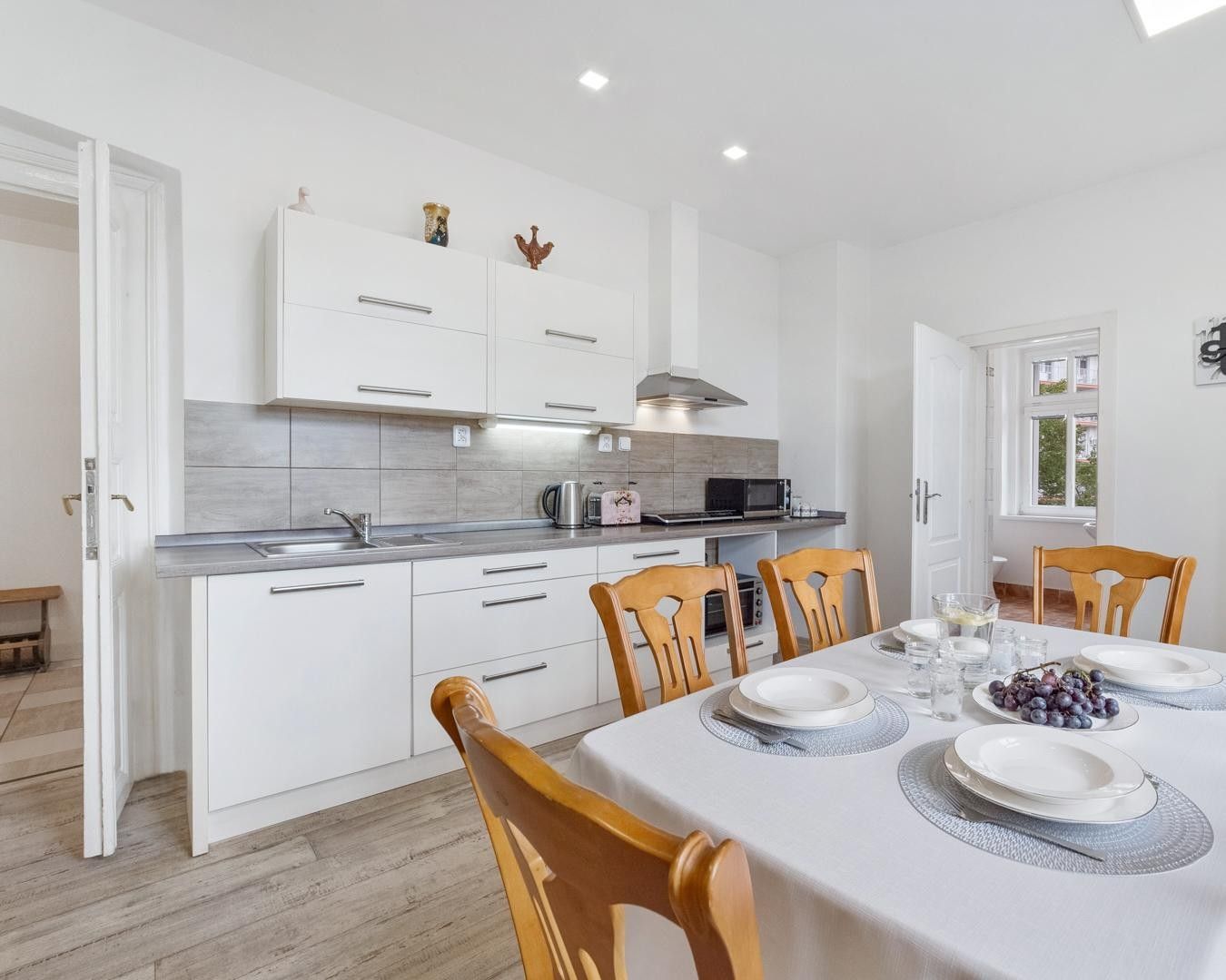 Pronájem bytu 2+1 72 m² - foto 4