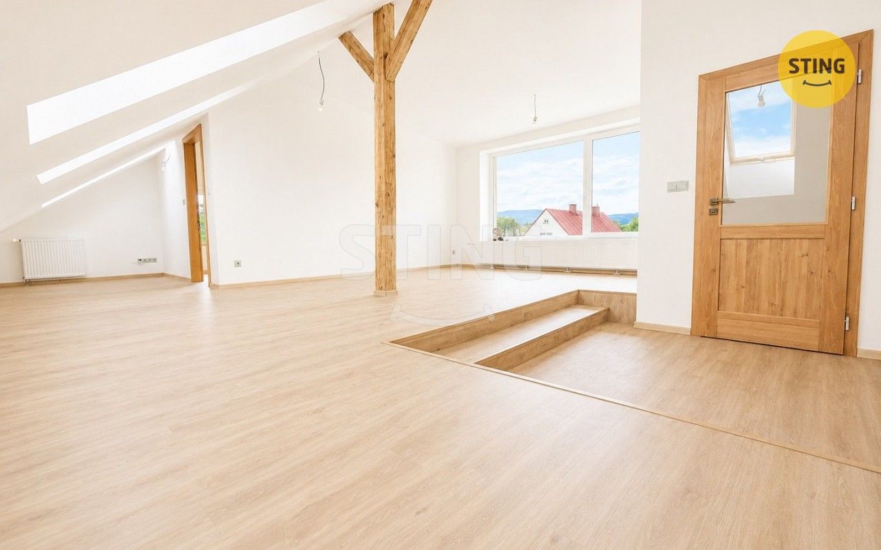Pronájem bytu 2+1 70 m² - foto 6