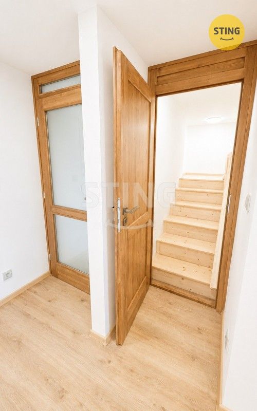 Pronájem bytu 2+1 70 m² - foto 11