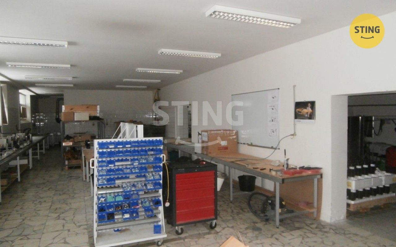 Prodej komerčního prostoru 555 m² - foto 4