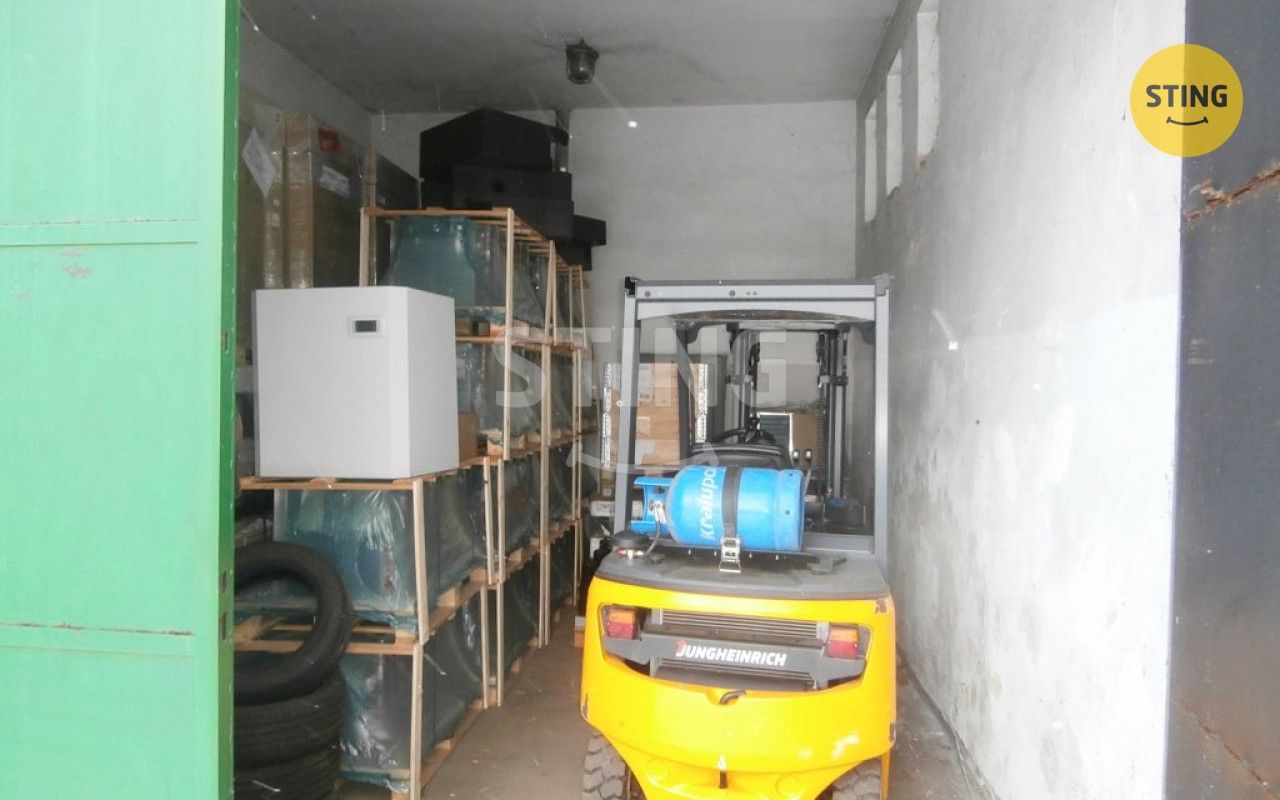 Prodej komerčního prostoru 555 m² - foto 8