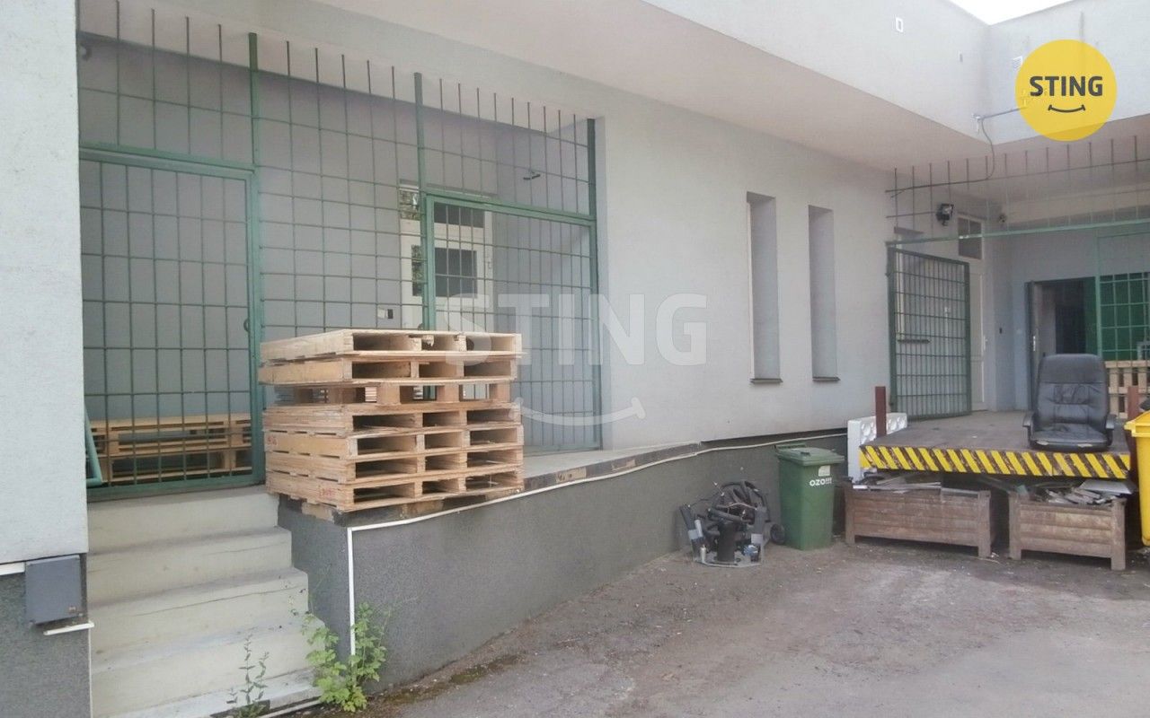 Prodej komerčního prostoru 555 m² - foto 18