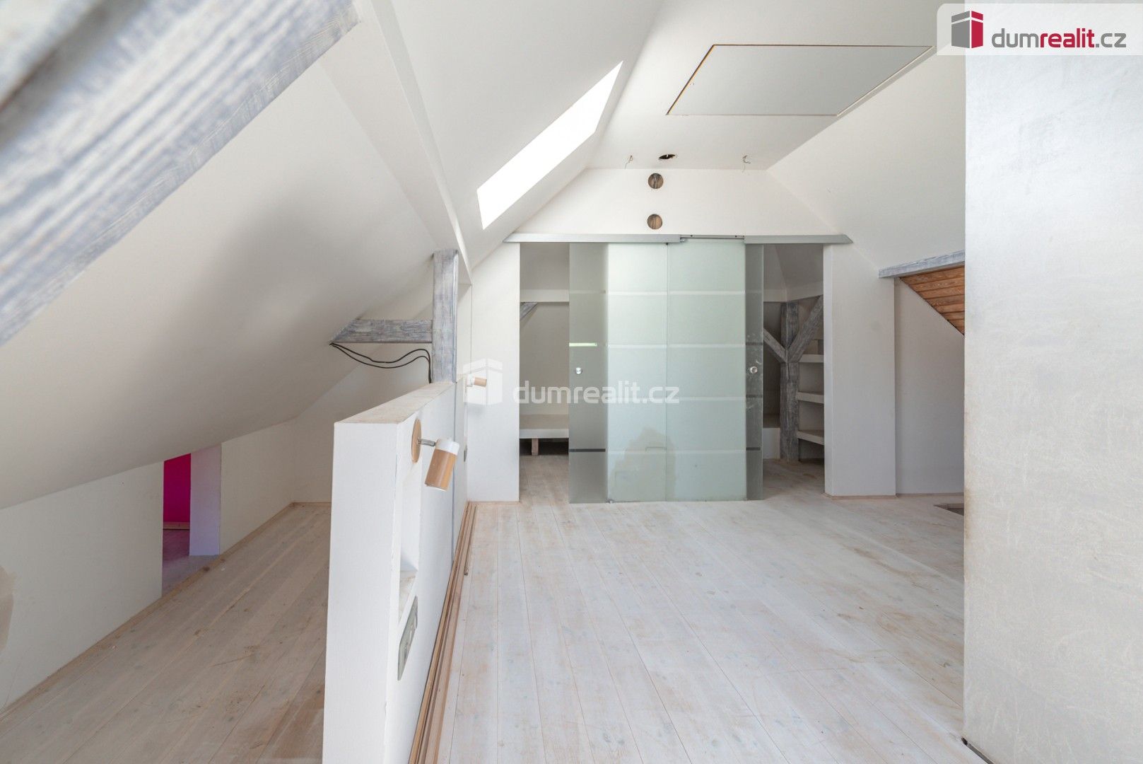 Prodej domu 300 m² - foto 12