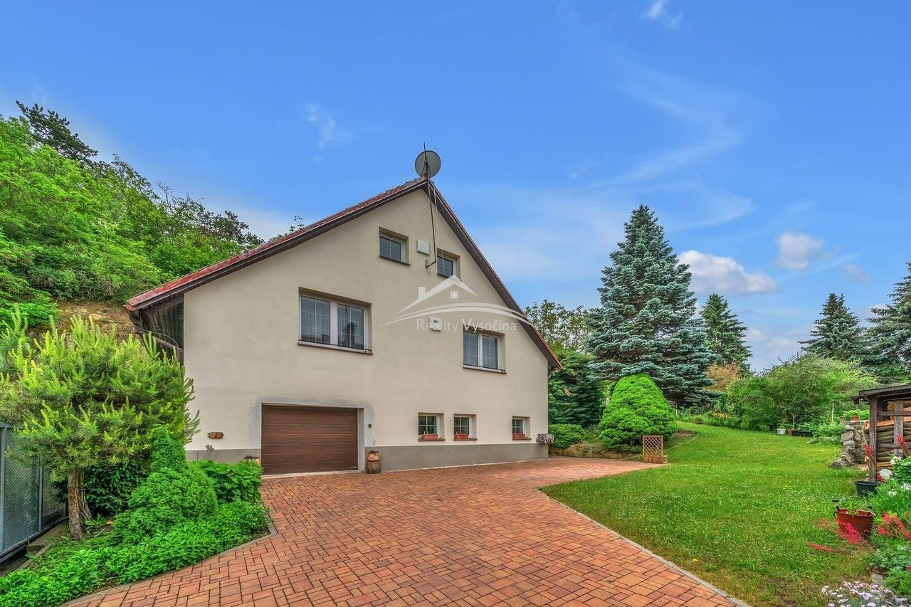 Prodej domu 330 m² - foto 1
