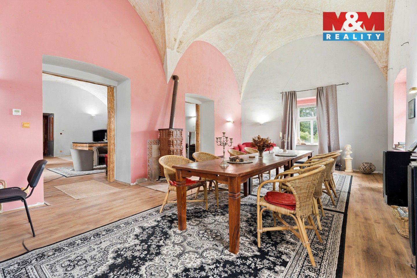Prodej nemovitosti 1075 m² - foto 6