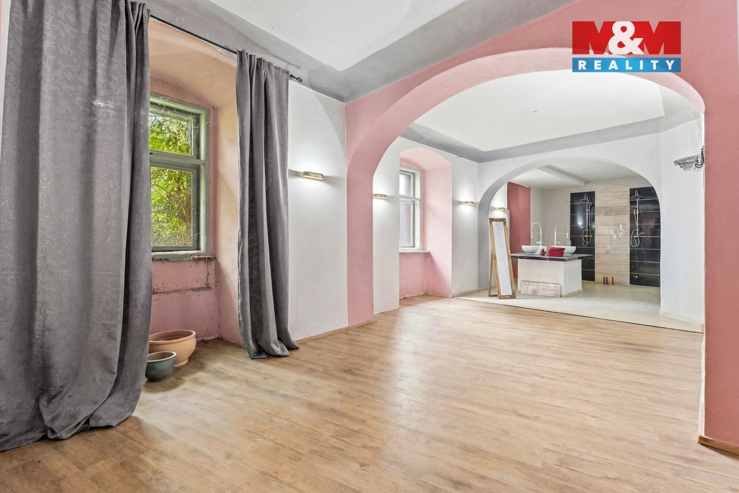 Prodej nemovitosti 1075 m² - foto 10