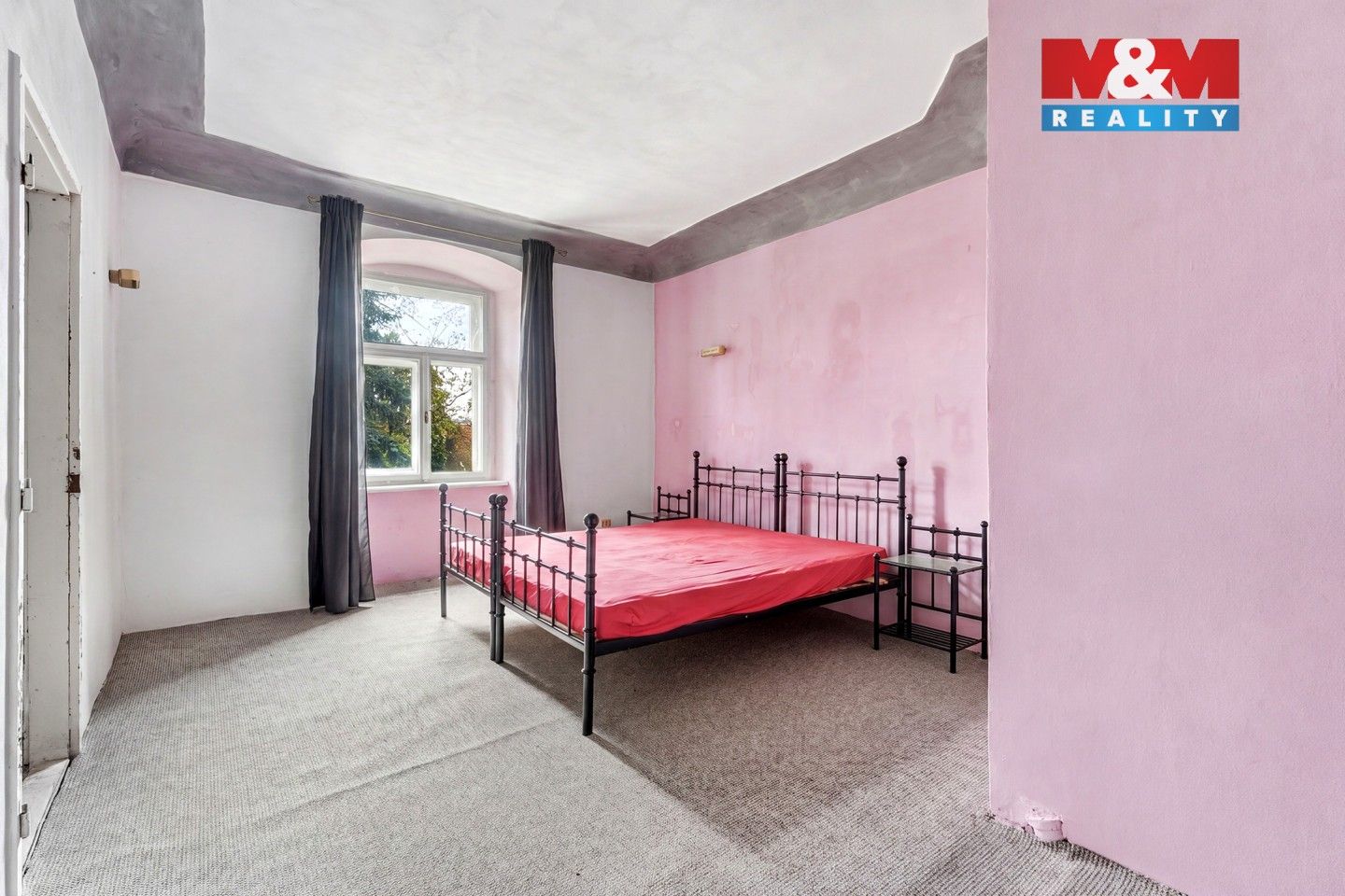 Prodej nemovitosti 1075 m² - foto 12
